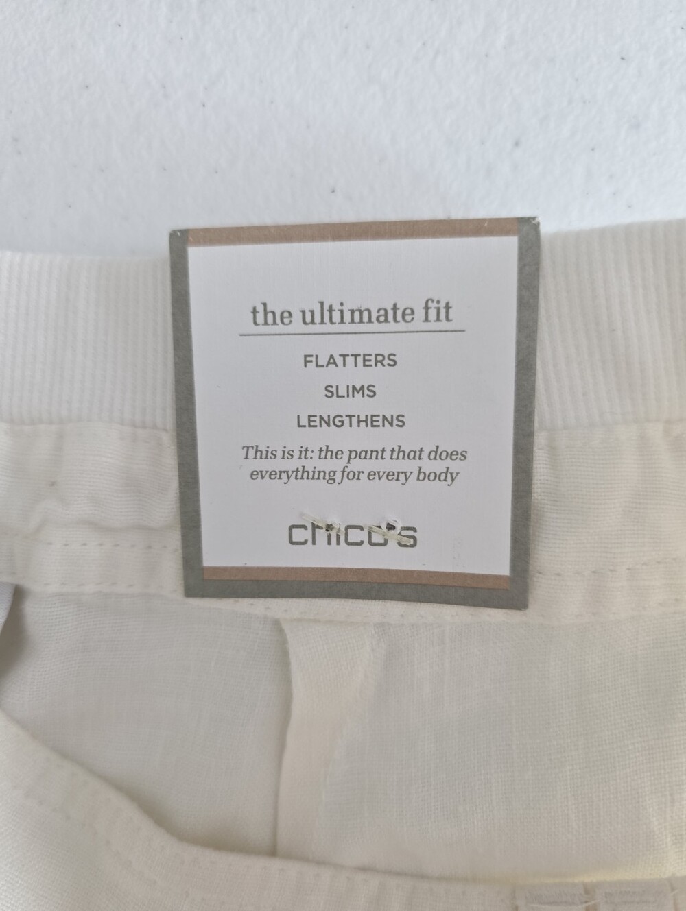 Chico's Ultimate Fit White 100% Linen Crop Cargo Pants NWT Chico Size 2 - Picture 10 of 11